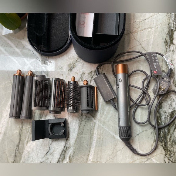 Dyson Hair Sell Or Trade Dyson Airwrap Multistyler Complete Long